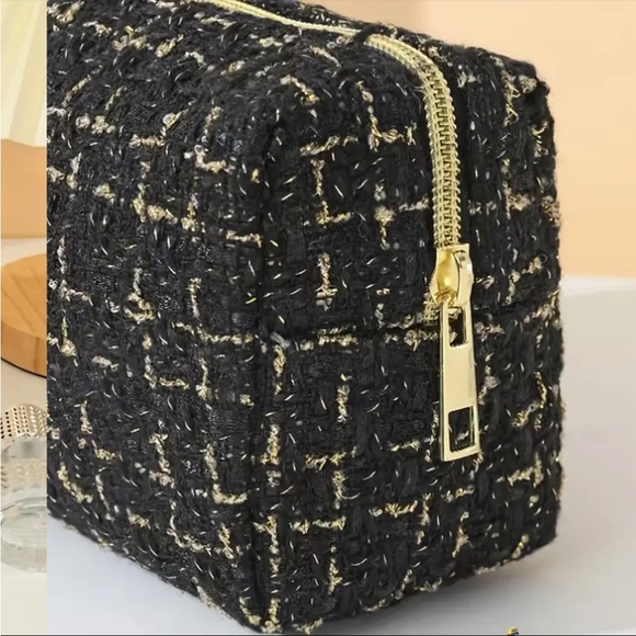 NIP BLACK GOLD TWEED DESIGNER INSPIRED COSMETICS TRAVEL BAG - Picture 3 of 6